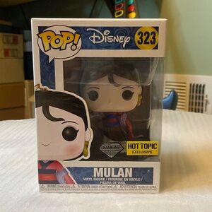 FUNKO POP Mulan 323 
Hot Topic exclusive